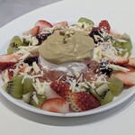 Greek Parlor - メリースノーストロベリー　1,850円