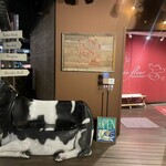 Sacre Fleur Karuizawa - Welcome by the cow.