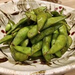 酒とったり - 「枝豆バター黒七味仕立て（税込￥680）」
