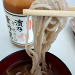 小浜海産物株式会社 - 濱乃雲丹醤を、もりそばのつゆにチョイ足し♪