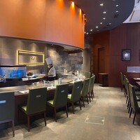 神戸牛 鉄板焼 リオ 大阪御堂筋店 - 