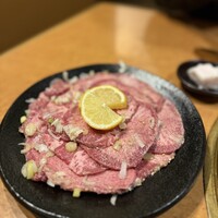 ホルモン焼肉 富や 栄店 - 