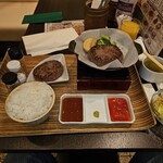洋食キッチン シャトー - とろけるハンバーグランチ３００g
