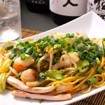 Salt Yakisoba (stir-fried noodles) (pork or Seafood)