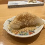 鮨 銀座おのでら 弟 - 味噌漬けのカラスミ掛けのイカ