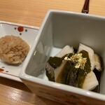 鮨 銀座おのでら 弟 - 煮鮑と肝ソース