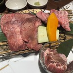 焼肉ホルモン酒場 陽真 - 