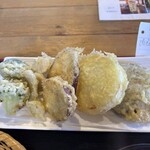 手打ちうどん はぐれ - 天ぷらアップ