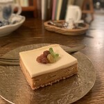 カフェ エチカ - 大人のキャラメルチーズケーキ