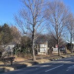 割烹 一の矢 - この近くに長く住んでいたけど、東大通り側に開いた参道を歩いたのは初めて。200メートルくらいあった