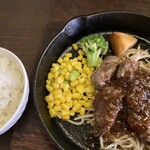 近江牛ステーキとがぶ飲みワイン ニクバルモダンミール - 