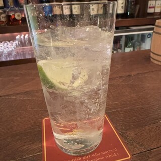 ニッカバー リタ_1