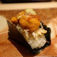 美登利 昌 成城店 - カニのウニ載せ