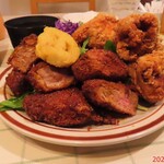 洋食Mogu - WカツⅡのサイドビュー