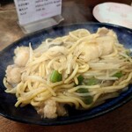 まつやホルモン店 - ホルモンそば