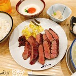 牛たん炭焼 利久 - 