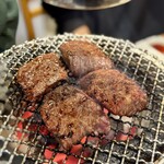 炭火焼肉ホルモンさわいし - 