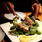 タケル クインディチ - お肉のパテ