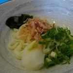 八の〇 - ぶっかけうどん（冷）：500円