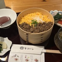 すき焼きと牛まぶし ももしき - 