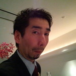 レストラン ラッセ - ひょうきんにポーズを取る、辻ソムリエ♪