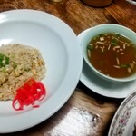正龍 - チャーハン 750円
