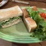 La theiere - カニ・ツナ・アボカドサンドイッチ