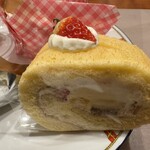 ラ・テイエ - フルーツロールケーキ