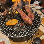 炭火焼肉ホルモンくう - 