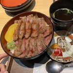 熟成焼肉 あらた - サーロインステーキ丼