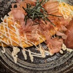 雷鳥 - 納豆オムレツ、中に納豆入ってます。トロトロ〜