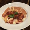 メソン デル プエルト - スペイン産生ハムの盛り合わせ　1,750円