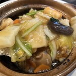 バーミヤン - 料理写真:海鮮熱々おこげ。