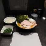 らーめん飛粋 - 速攻で着丼