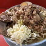 ラーメン富士丸 - 無料トッピングはにんにく・ちょいアブラ。