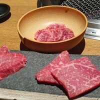 柳橋焼にく わにく - 