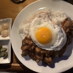 NEO SHOT BAR　深海の洞窟 - チキンカレー