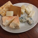 Apricus - チーズ盛り合わせ４４０円