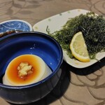 郷土料理めんそーれ - ジーマミー豆腐、海ぶどう