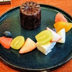 ブイヤベースのお店 プチポワソン - デザートはカヌレと盛り合わせにしてもらいました