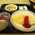 あほだら亭 - 4番、オムライス定食。