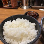 老虎苑 - 白ごはん、おいしい( ˊ̱˂˃ˋ̱ )