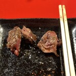 牛串焼き 新羅 - 断面図　レバー