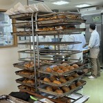 塩パン屋 パン・メゾン - 店内