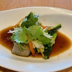 銀座アスター - 銀鱈の強火蒸し①香味野菜沢山でーす。