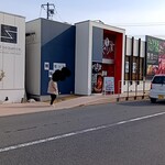 焼肉ぐりぐり家 - 正面入口です！駐車場は目の前他　広いです！