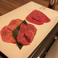 焼肉うしごろ 新宿三丁目店 - 