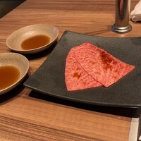 焼肉うしごろ 新宿三丁目店 - 