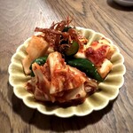 肉ホルモン てつ腕 - キムチ盛り合わせ（白菜、大根、きゅうり、山芋、チャンジャ、するめ）