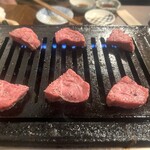 肉ホルモン てつ腕 - 赤身ステーキ（ウワミスジ）